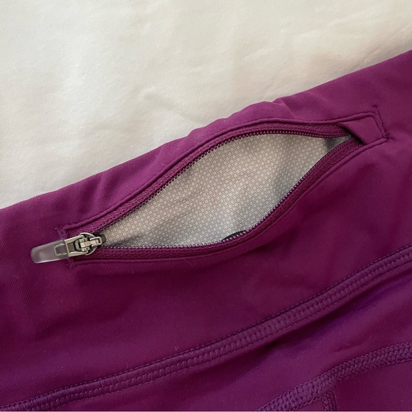 NIKE Dri-FIT Capri Leggings - Picture 8 of 10